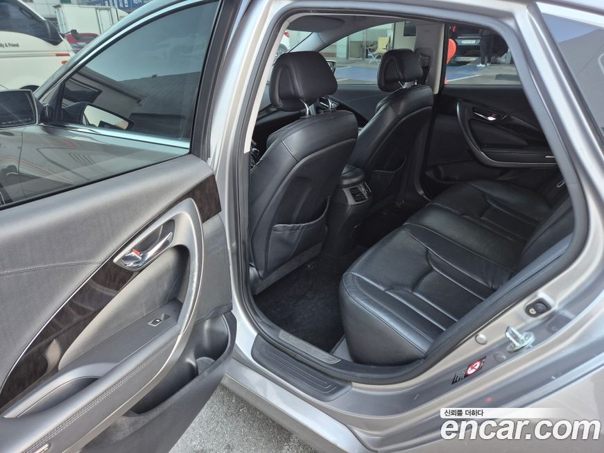 Hyundai Grandeur 2011