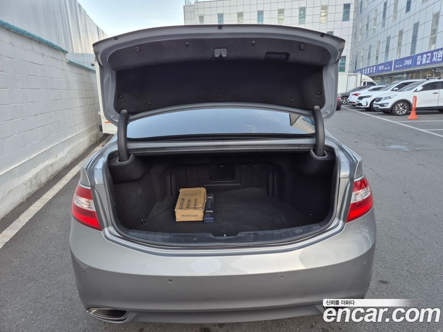 Hyundai Grandeur 2011