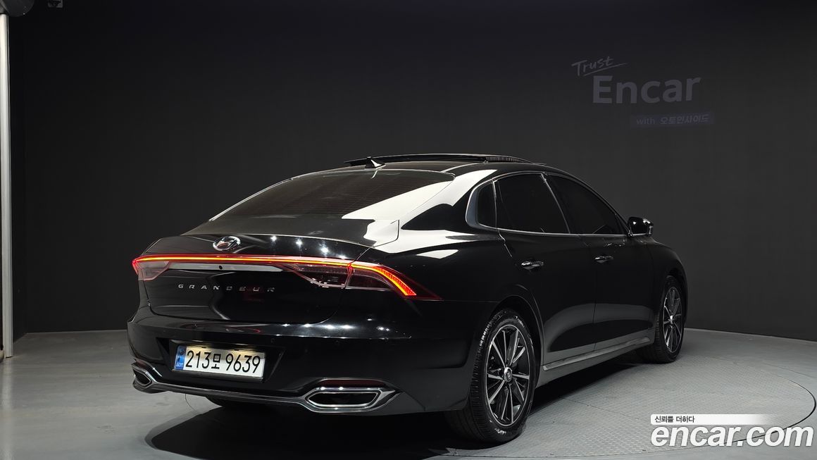 Hyundai Grandeur 2022