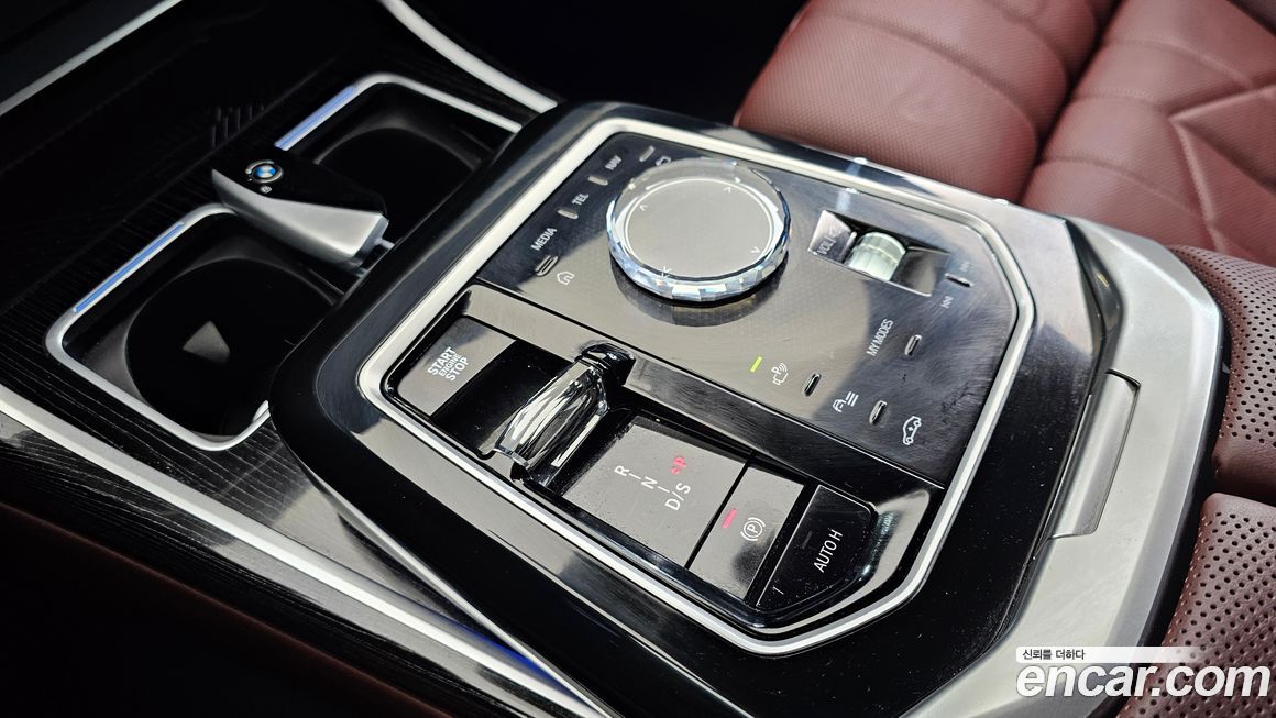 BMW 7-Series 2025
