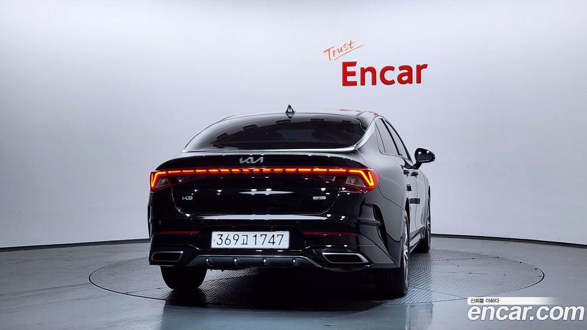 Kia K5 2023