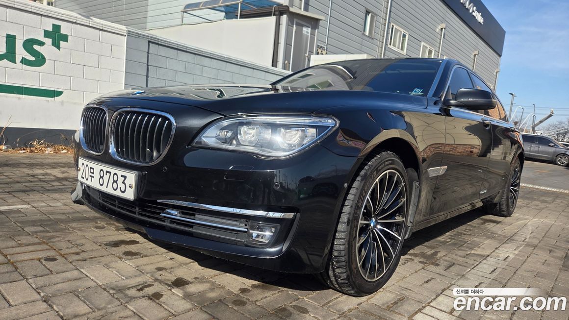 BMW 7-Series 2013