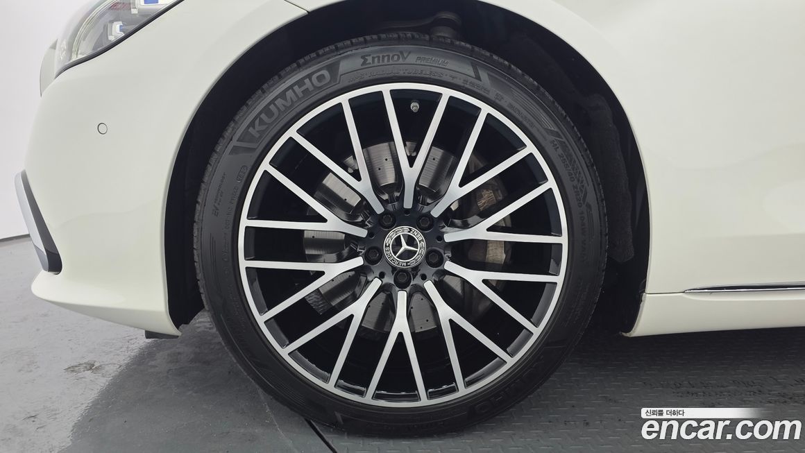 Mercedes-Benz S-Class 2022