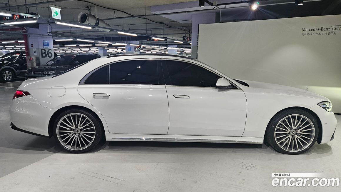 Mercedes-Benz S-Class 2025
