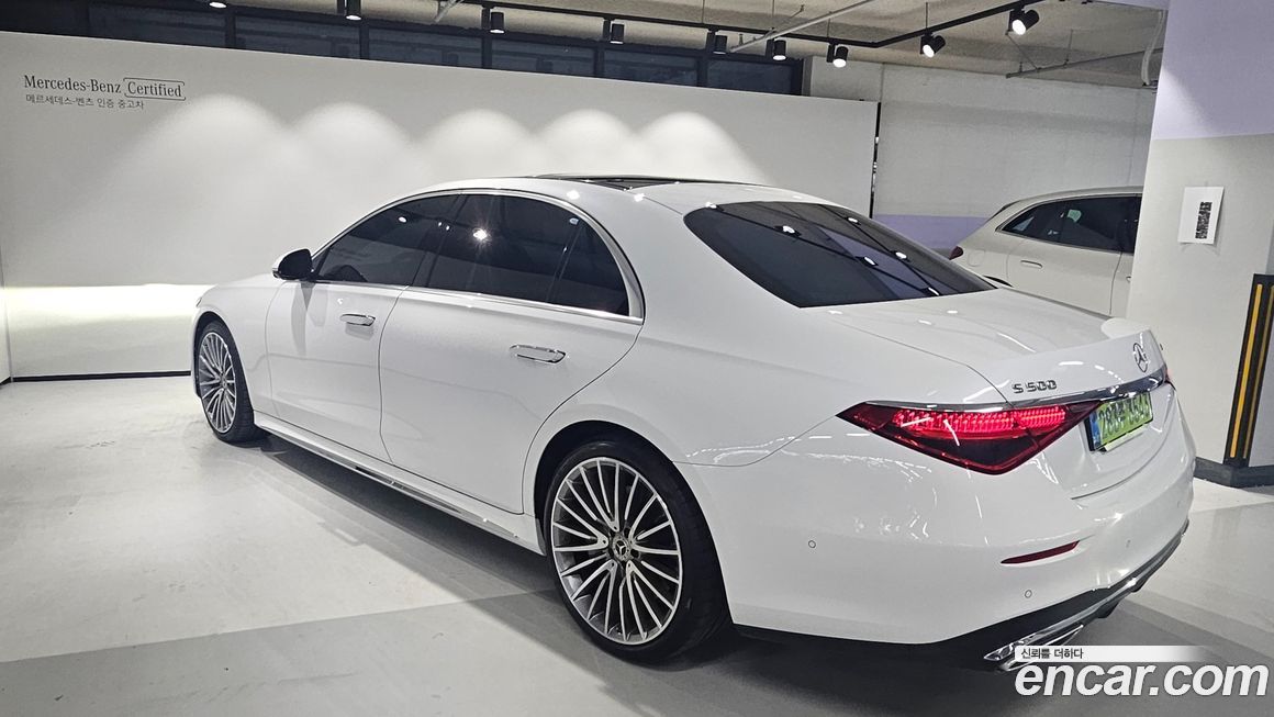 Mercedes-Benz S-Class 2025