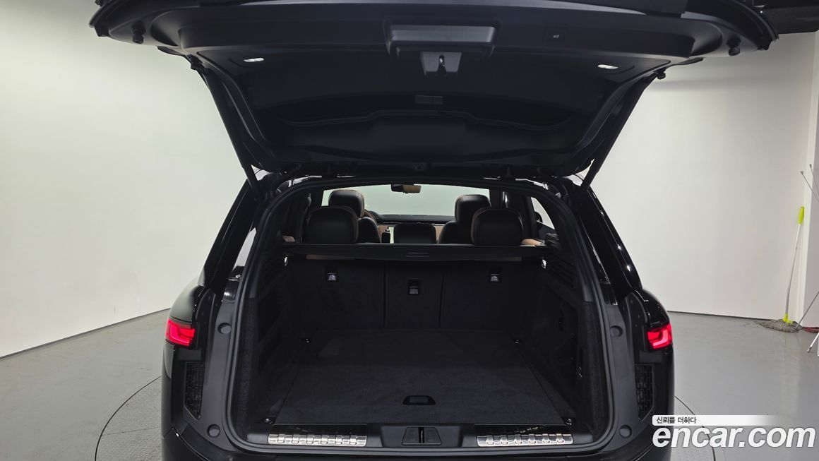 Land Rover Range Rover Sport 2025