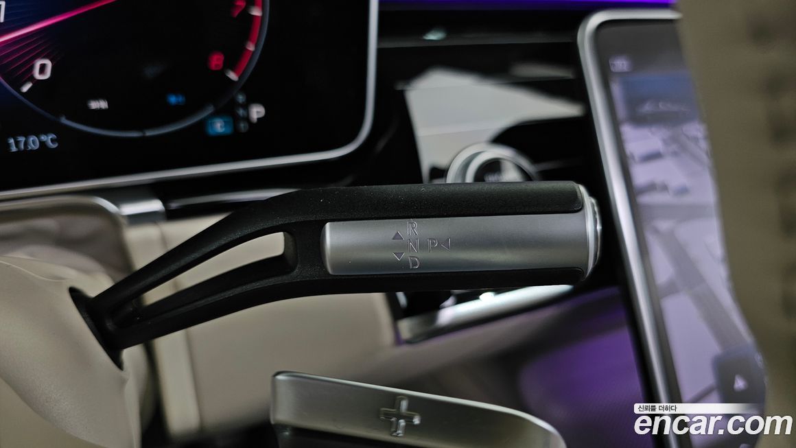 Mercedes-Benz S-Class 2021