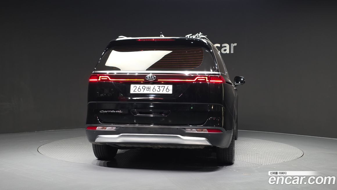 Kia Canival 2021