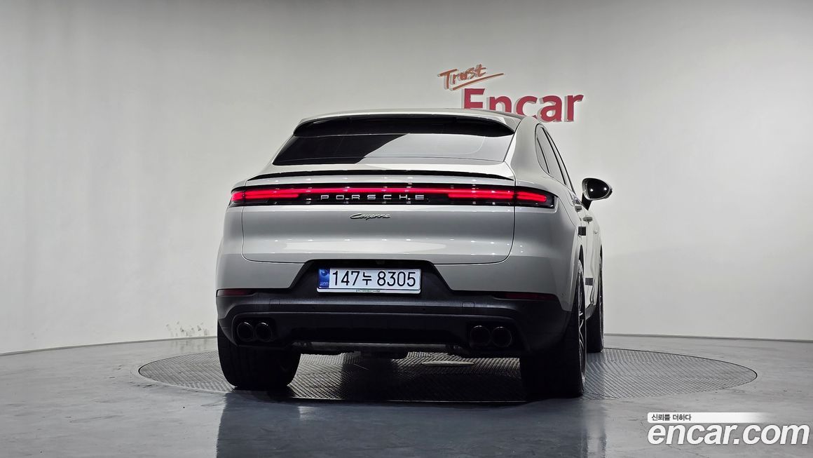 Porsche Cayenne 2025