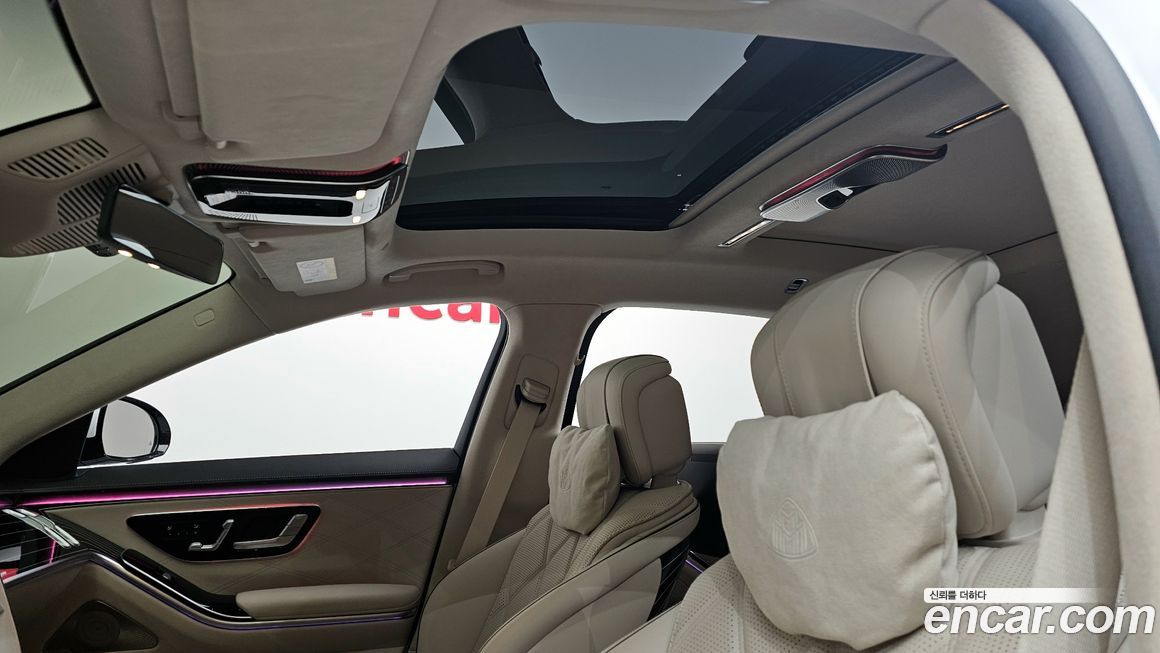 Mercedes-Benz S-Class 2024