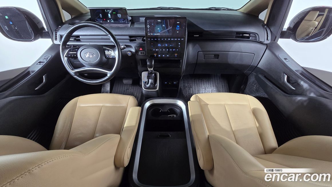 Hyundai Staria 2022