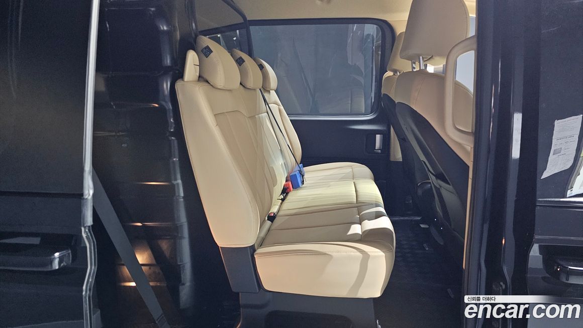 Hyundai Staria 2023