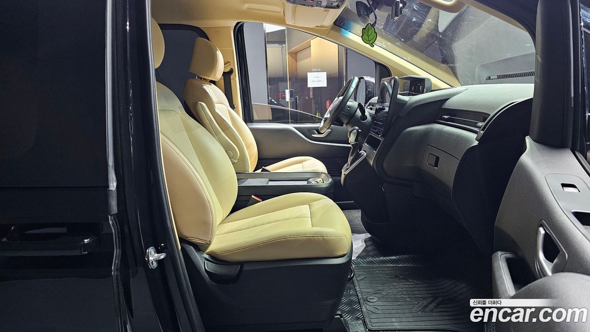 Hyundai Staria 2023