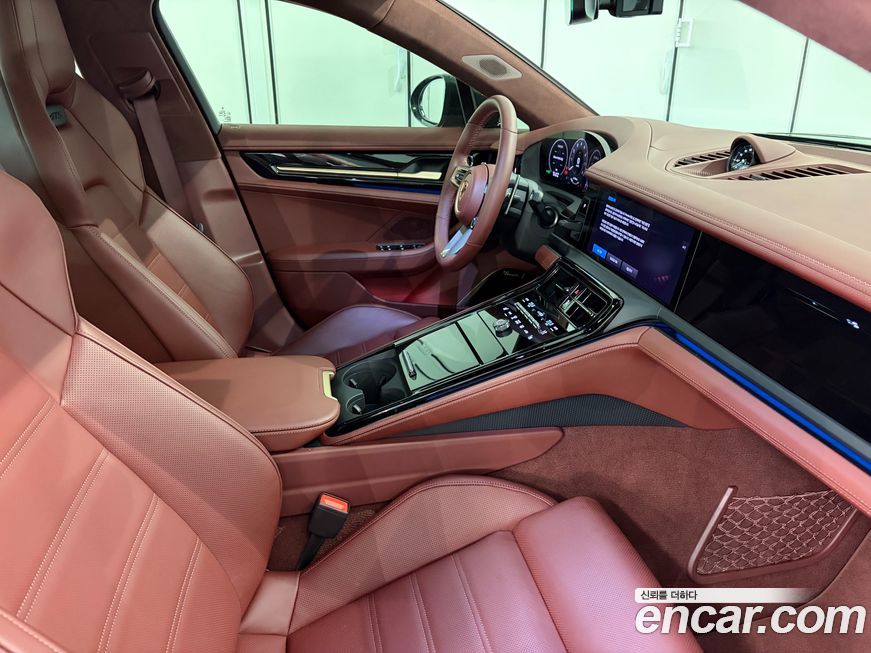 Porsche Panamera 2025