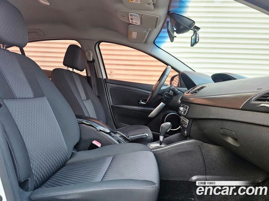 Renault-KoreaSamsung SM3 2010