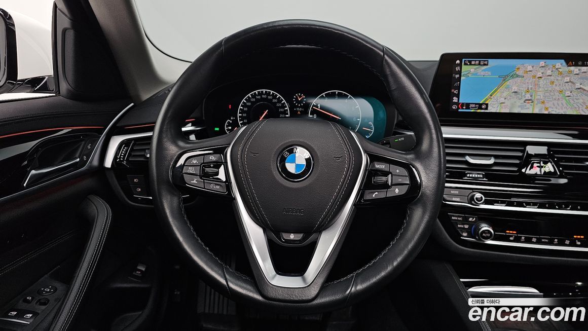 BMW 5-Series 2019