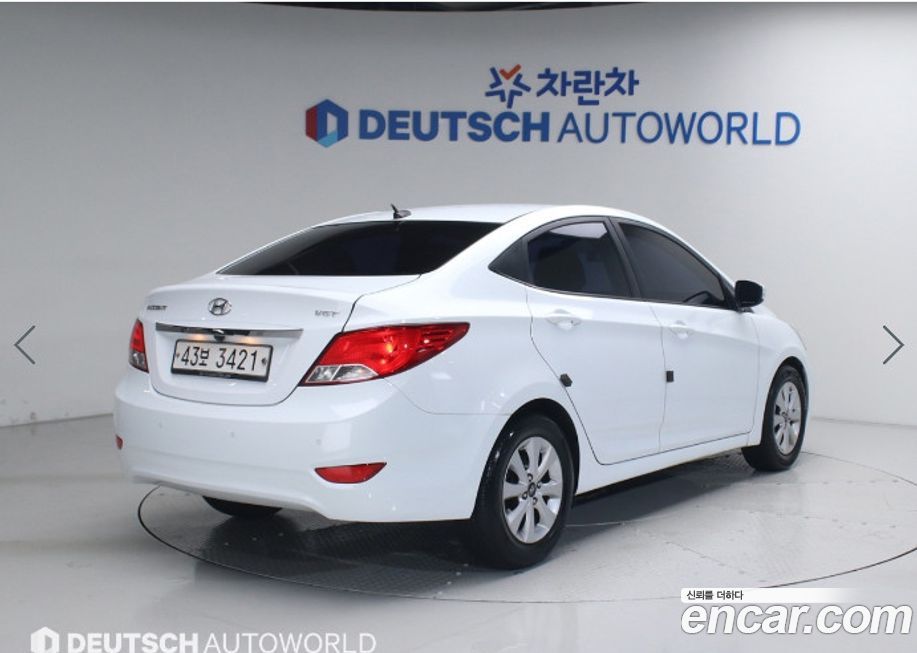 Hyundai Accent 2015