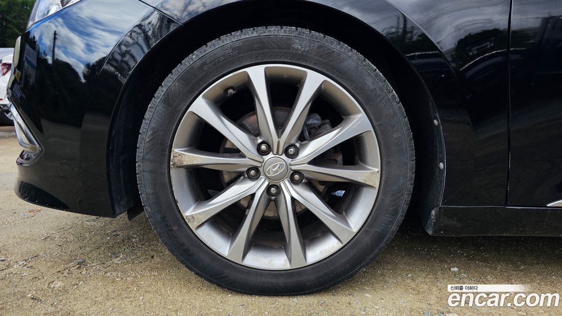 Hyundai Grandeur 2016