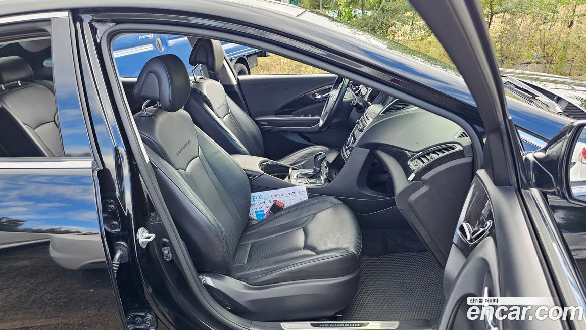 Hyundai Grandeur 2016