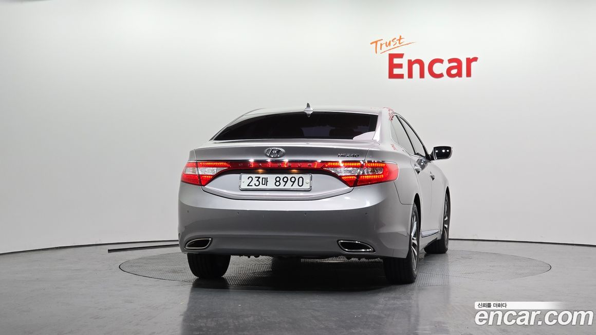 Hyundai Grandeur 2012