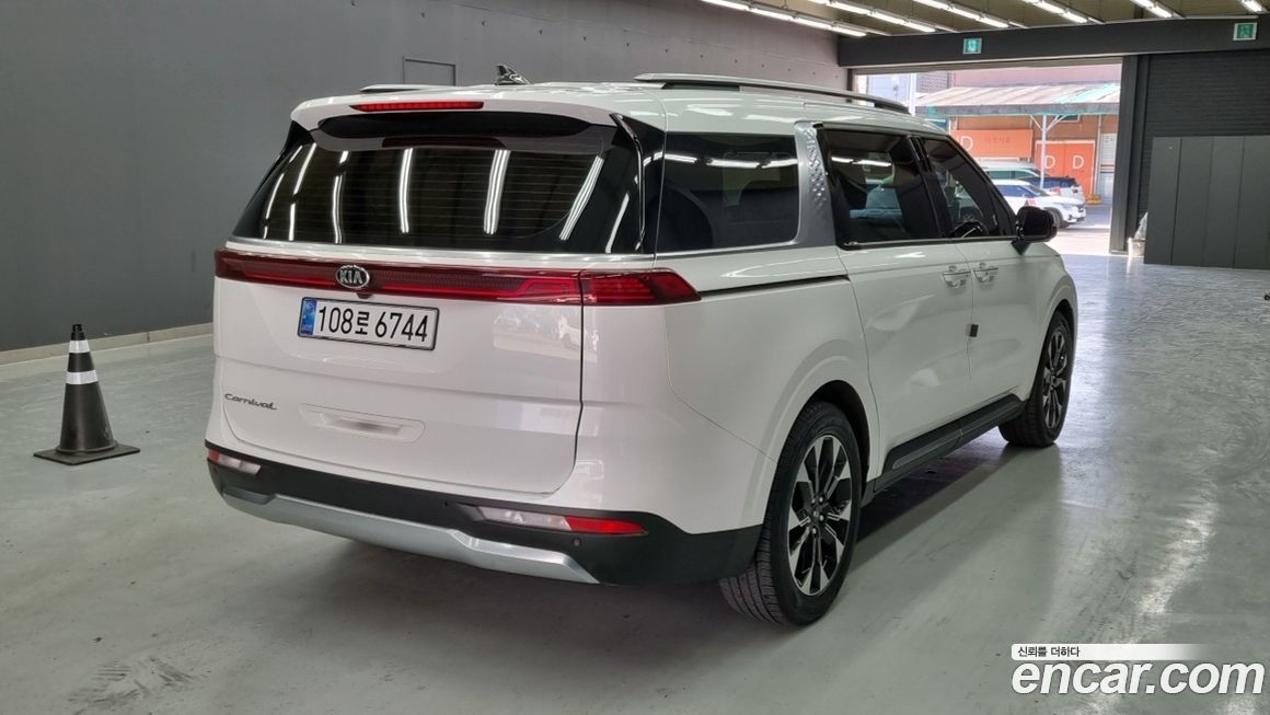 Kia Canival 2021