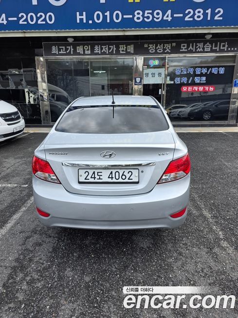 Hyundai Accent 2012