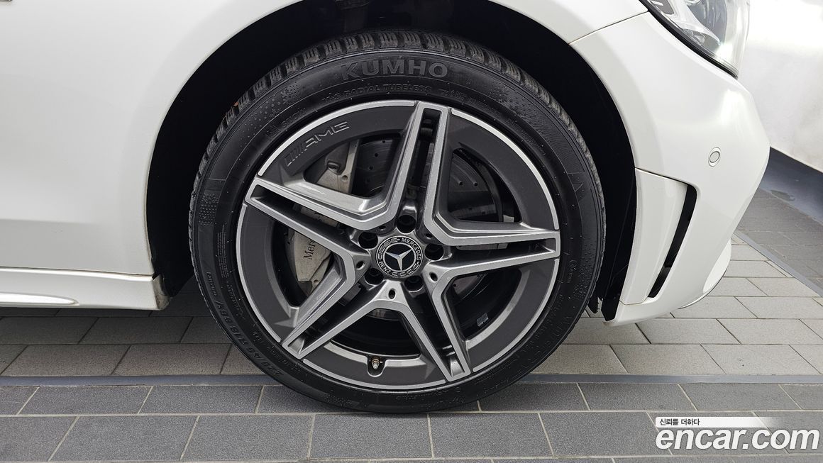 Mercedes-Benz C-Class 2020