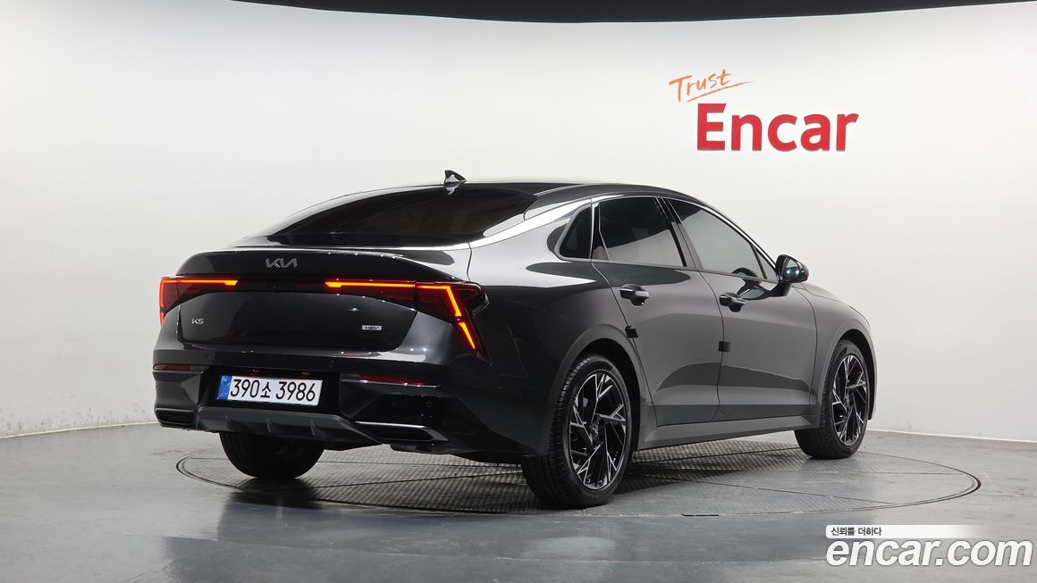Kia K5 2025