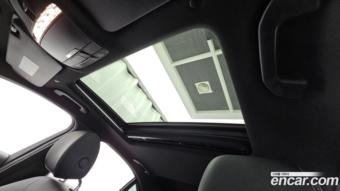 Mercedes-Benz C-Class 2020