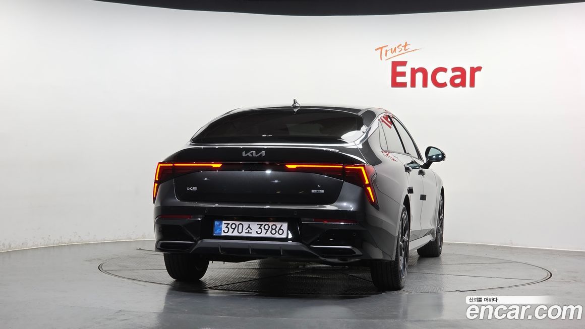 Kia K5 2025