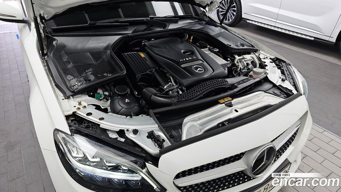 Mercedes-Benz C-Class 2020