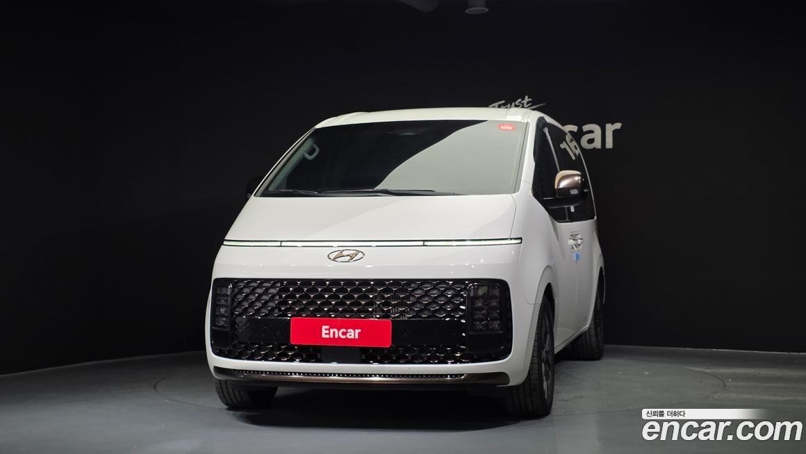 Hyundai Staria 2023