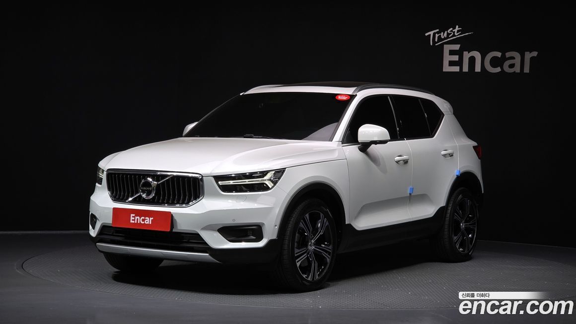 Volvo XC40 2021