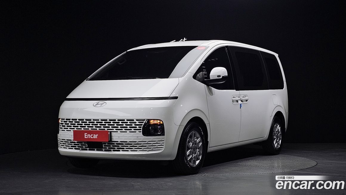 Hyundai Staria 2025