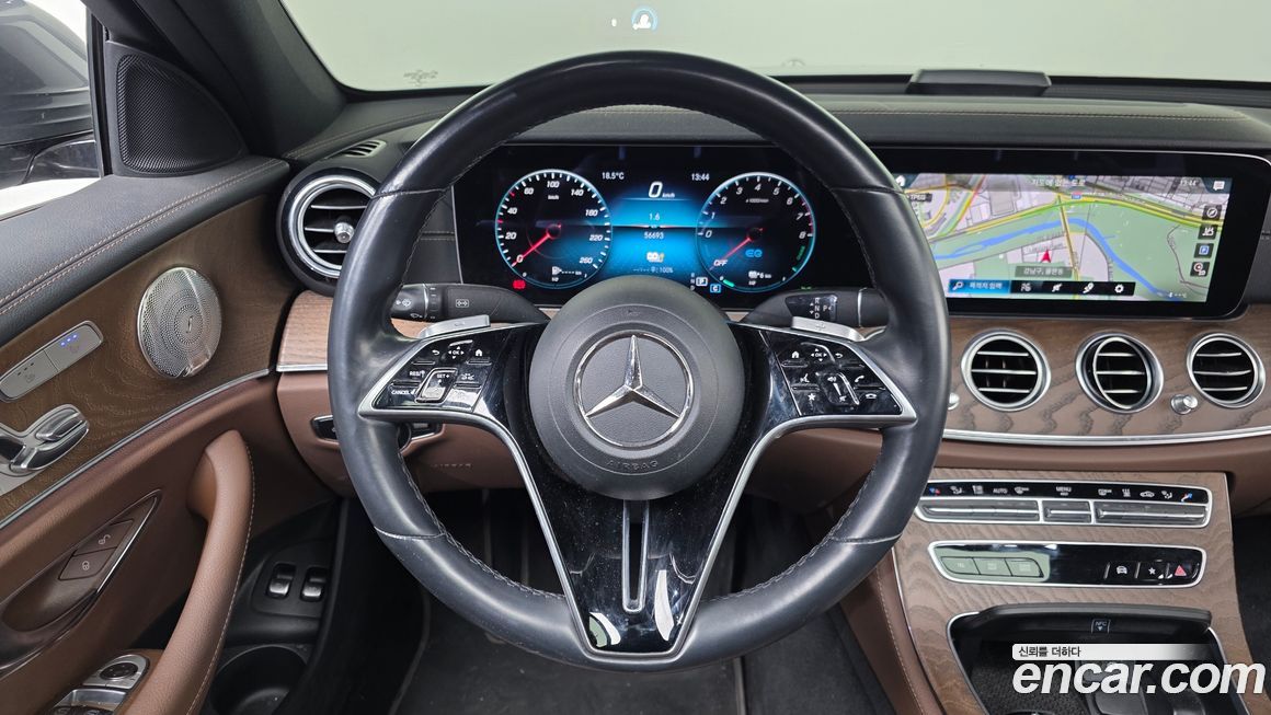 Mercedes-Benz E-Class 2021