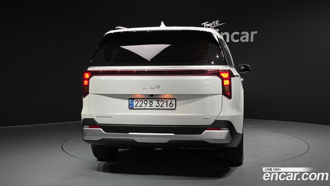 Kia Canival 2025