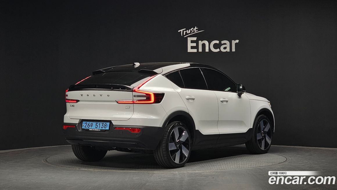 Volvo C40 2022