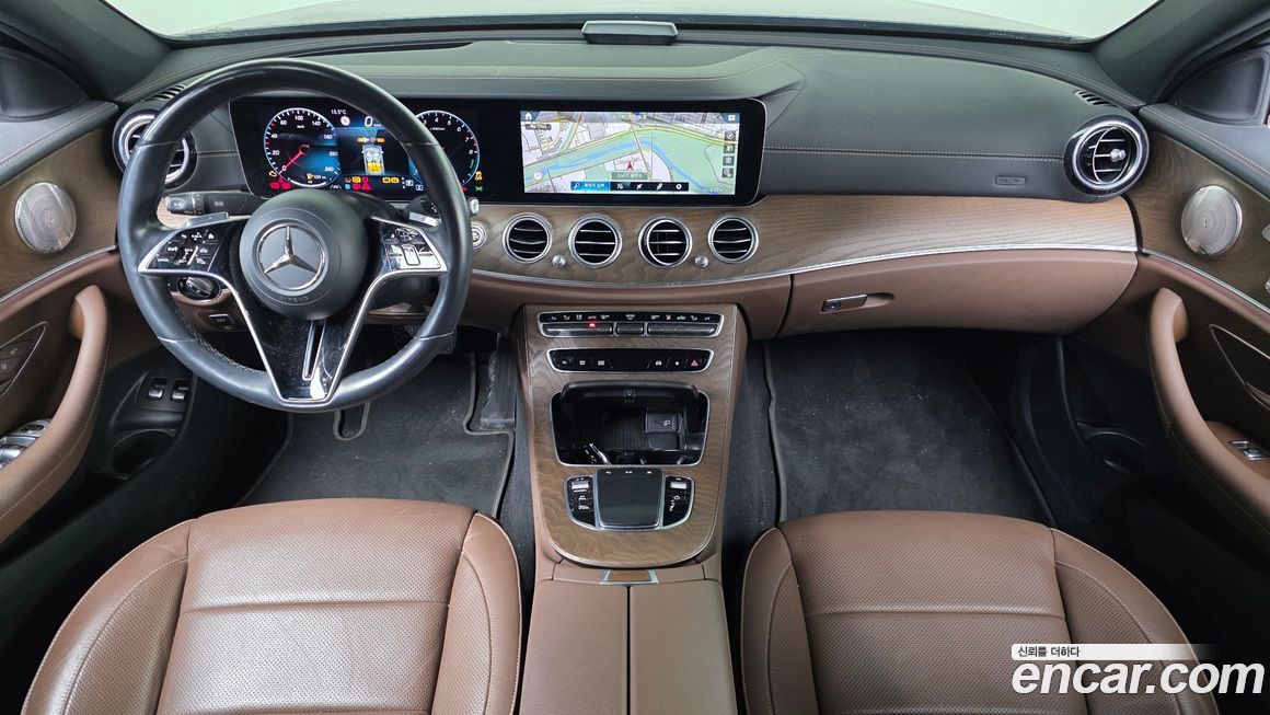 Mercedes-Benz E-Class 2021