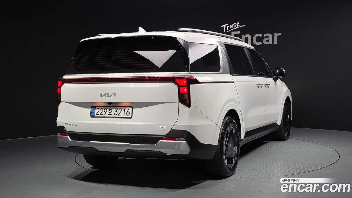 Kia Canival 2025