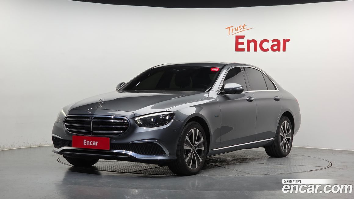 Mercedes-Benz E-Class 2021