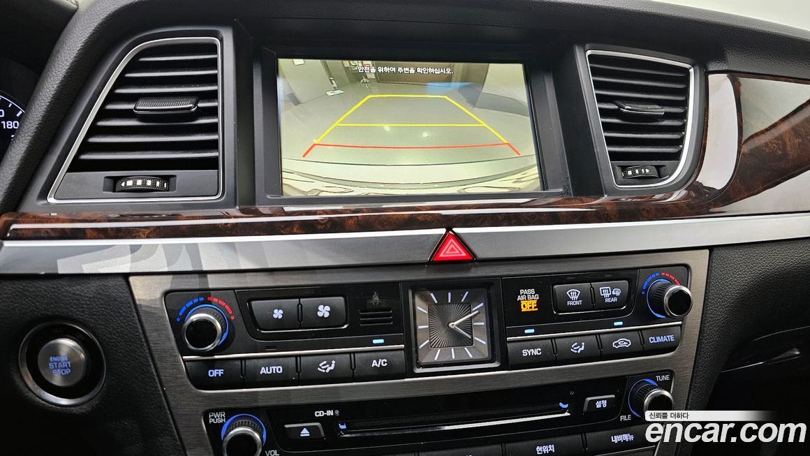 Hyundai Genesis 2016