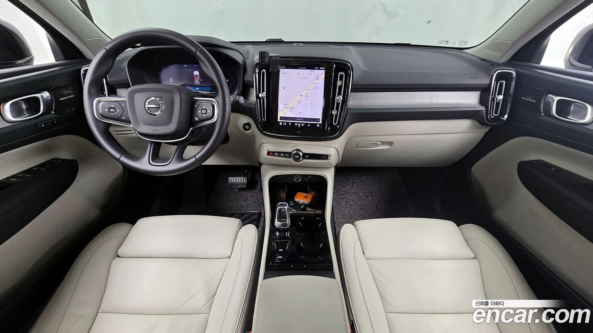 Volvo XC40 2023