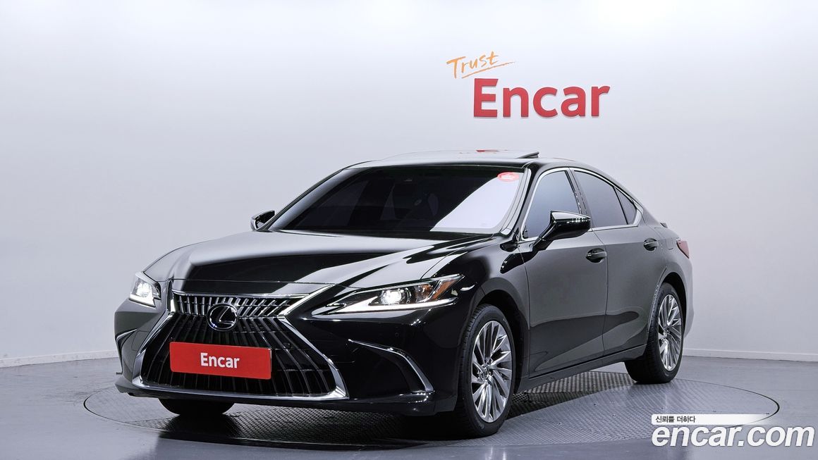 Lexus ES 2023
