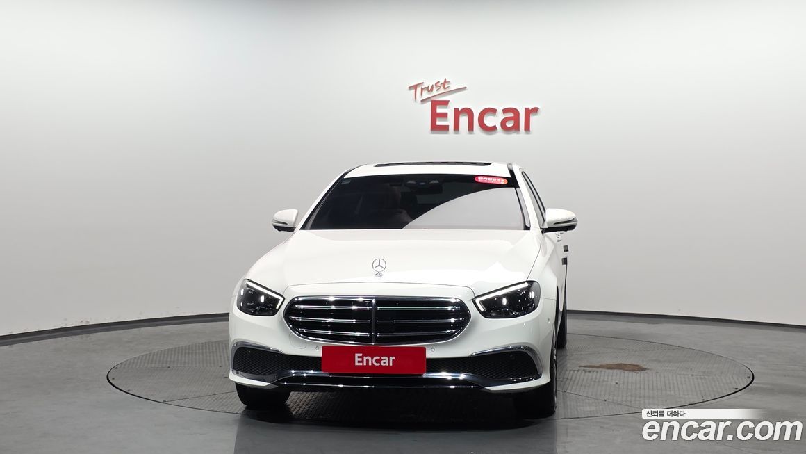 Mercedes-Benz E-Class 2023