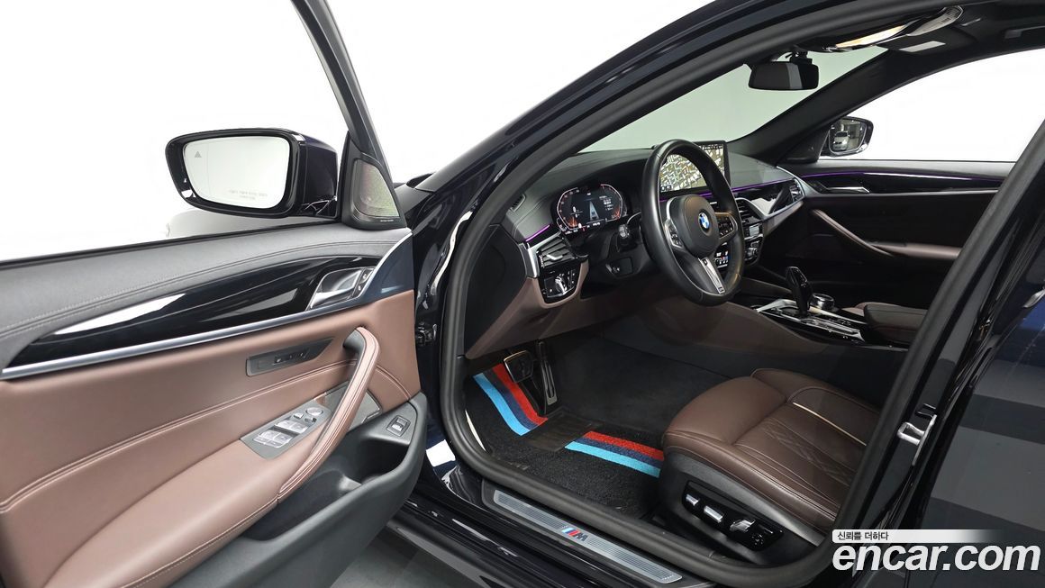 BMW 5-Series 2023