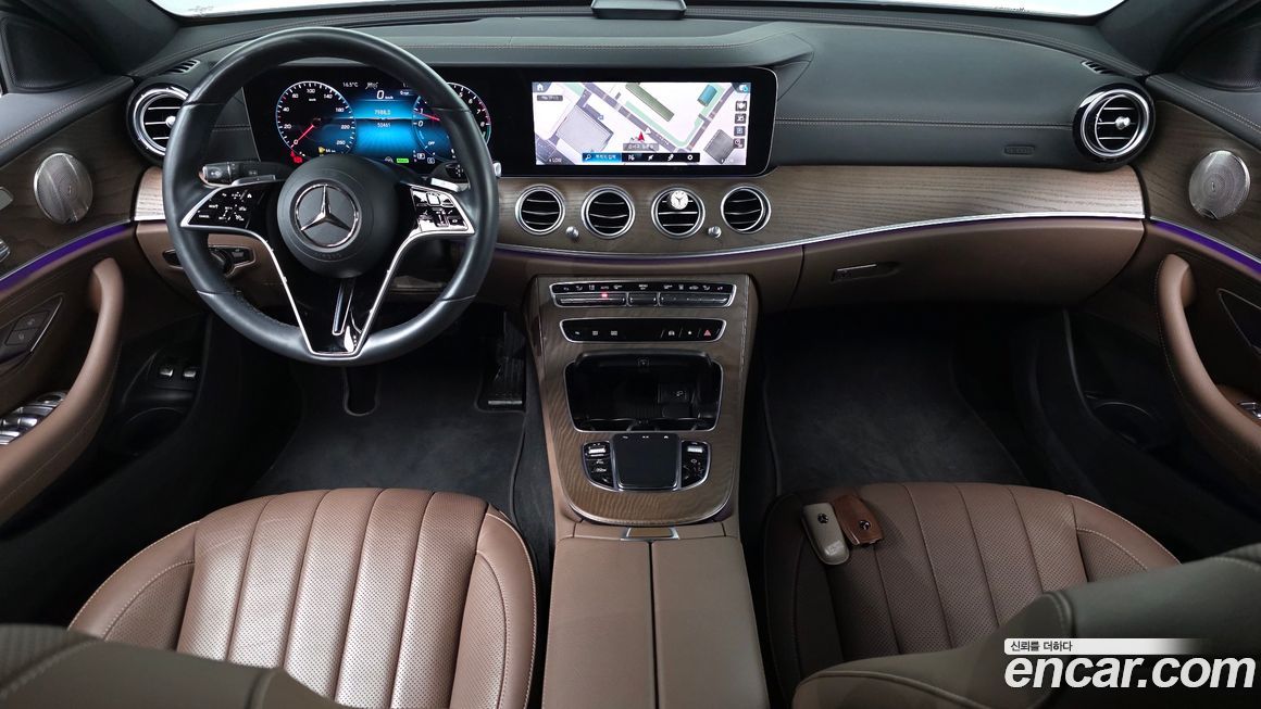 Mercedes-Benz E-Class 2023
