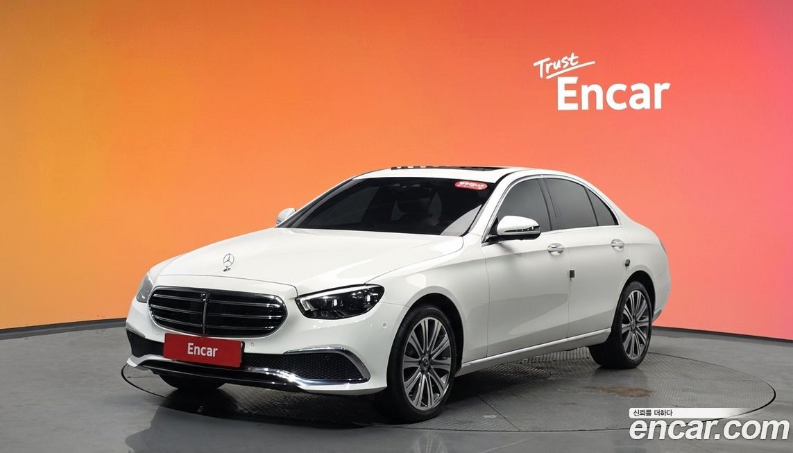 Mercedes-Benz E-Class 2023