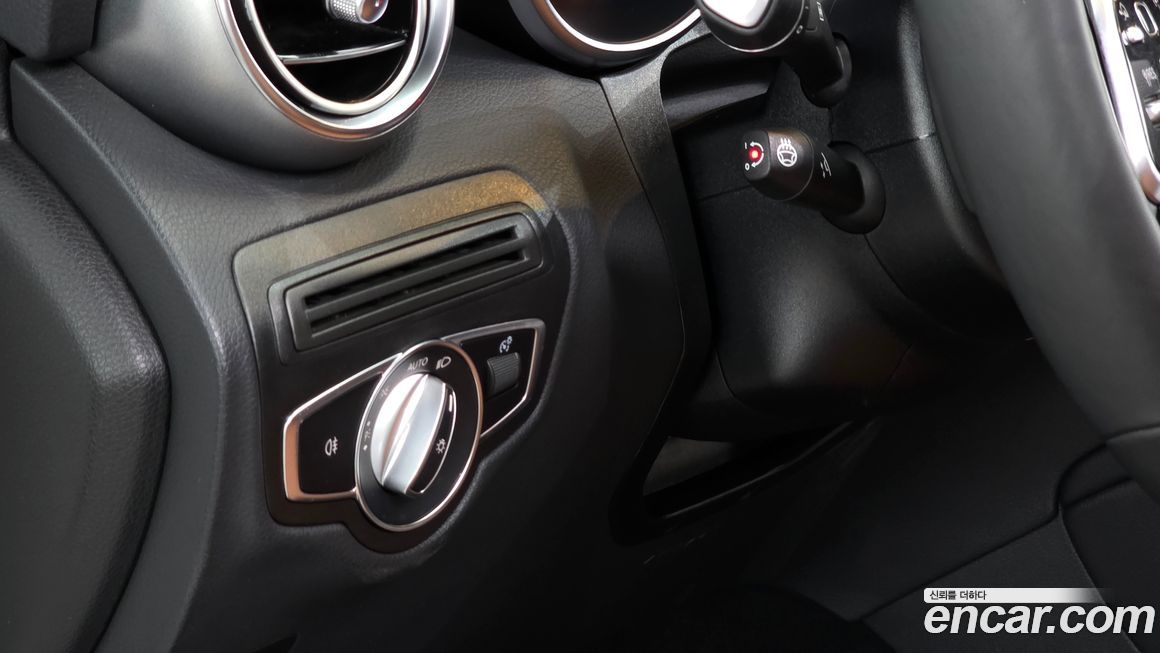 Mercedes-Benz GLC-Class 2021