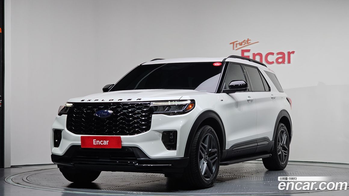 Ford Explorer 2025