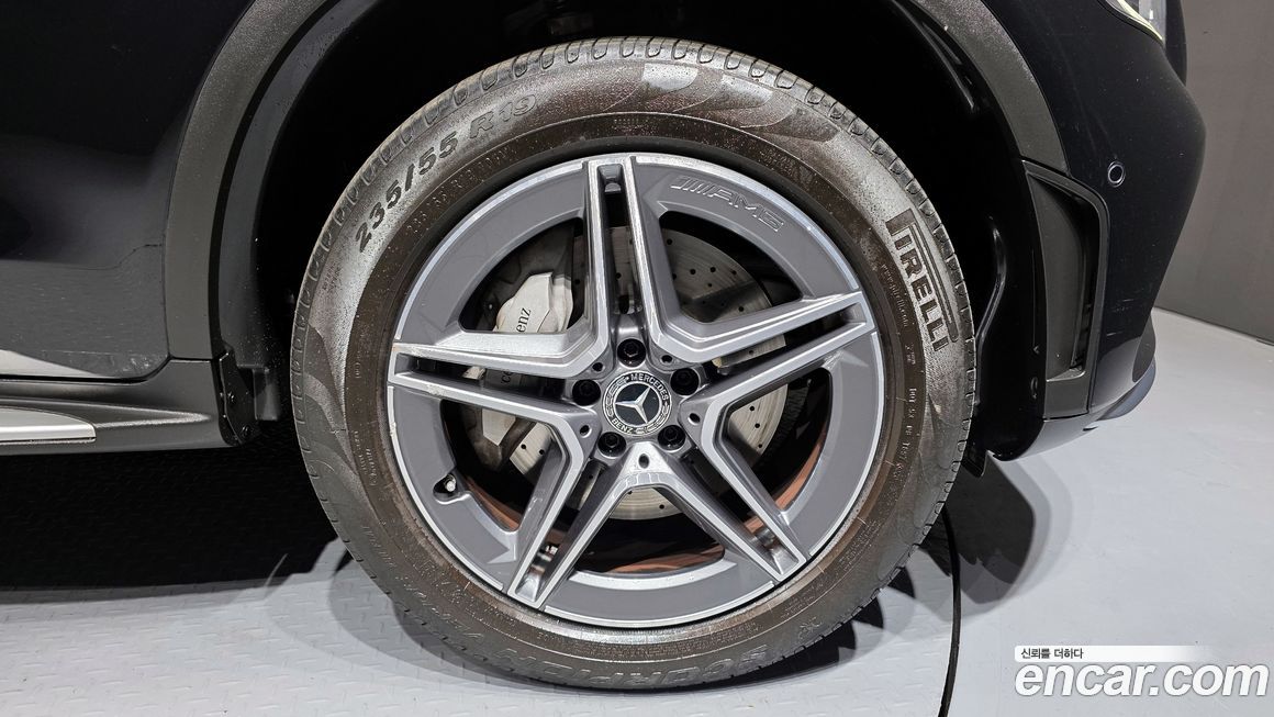 Mercedes-Benz GLC-Class 2023